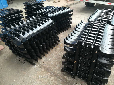 80/07LL 礦山技術 高效采礦與安全管理的融合創新